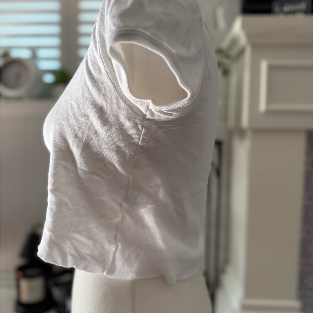 Brandy Melville White Fitted Crop Cap Sleeve T-Shirt - Picture 5 of 8